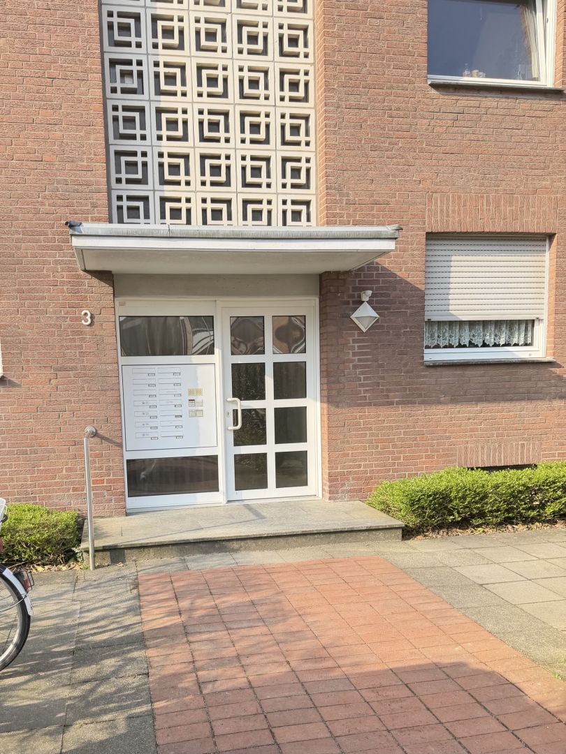 kompakte Kapitalanlage: Vermietetes Apartment mit Entwicklungspotential im Neusser Stadionviertel